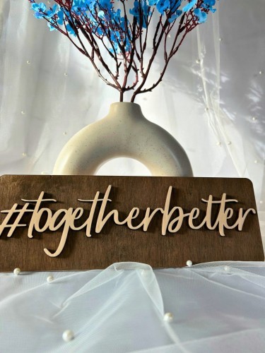 Drewniana tabliczka do zdjęć #togetherbetter